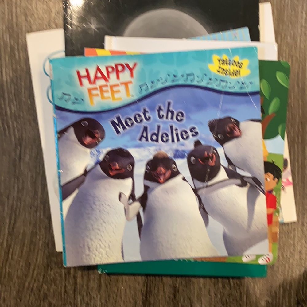 Books - Picture 8 of 16